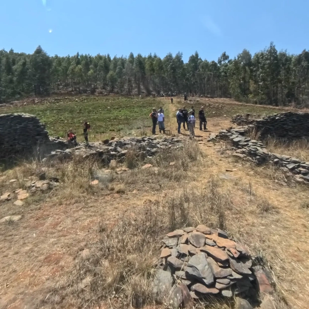 Blaauwboschkraal stone ruins outside Machadodorp